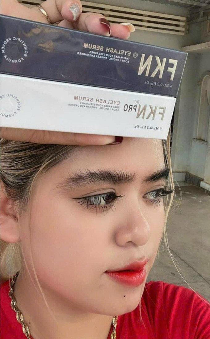 Phục hồi, dưỡng mi dày và chắc khỏe.
