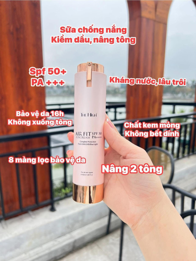 Chống tia UVA, UVB và ánh sáng xanh từ thiết bị điện tử.
