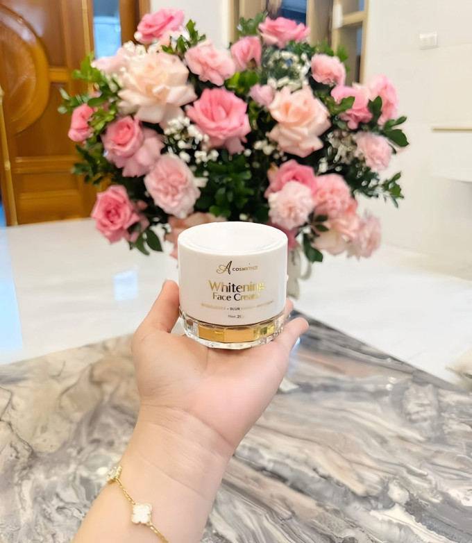 Mua Kem Whitening Face Cream Chính Hãng Tại Shop