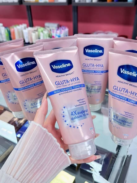 Vaseline 4X Gluta-Hya Body Tone Up 300ml – Dưỡng Thể Sáng Da, Nâng Tông