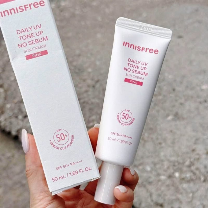 Kem Chống Nắng Innisfree Tone-Up No Sebum SPF50+ PA++++ – Nâng Tông Hồng, Kiềm Dầu